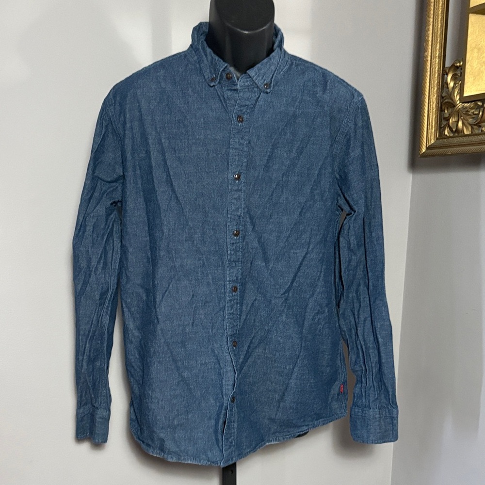 Levi’s Large Denim Button Down Long Sleeve Shirt